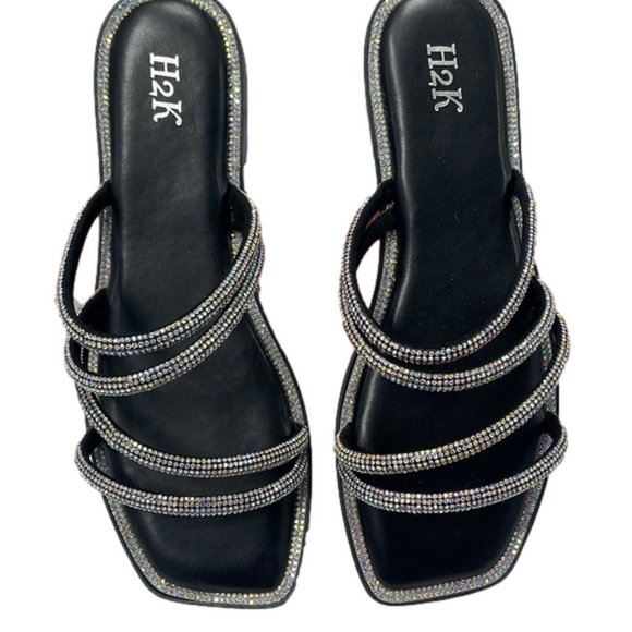 H2K Black with bling flip flop shoe - Picture 3 of 9